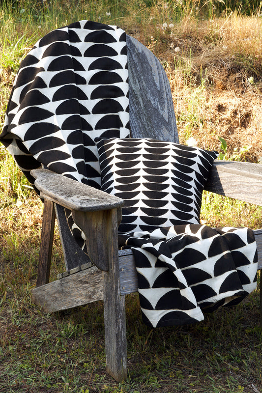 Black and White Dunes Organic Cotton Throw Pillow Default Title